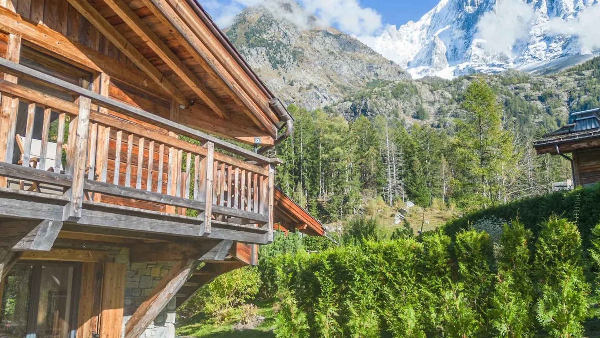 Chalet A Chamonix Avec Sauna Et Jacuzzi - Fr-1-343-253 0*,  France