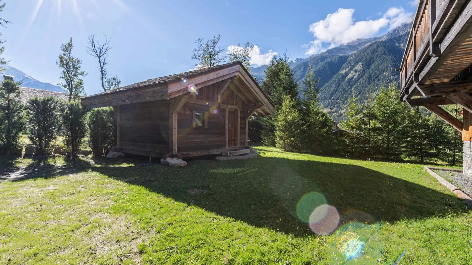 Chalet A Chamonix Avec Sauna Et Jacuzzi - Fr-1-343-253